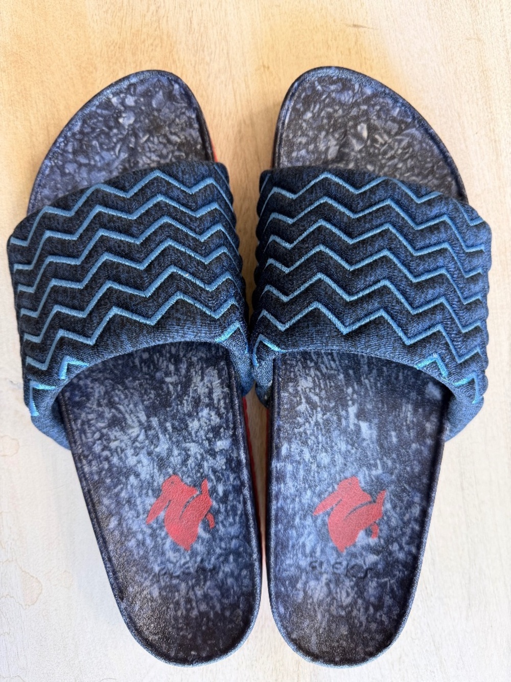 Rabbit RAD EZ Slides Womens 10